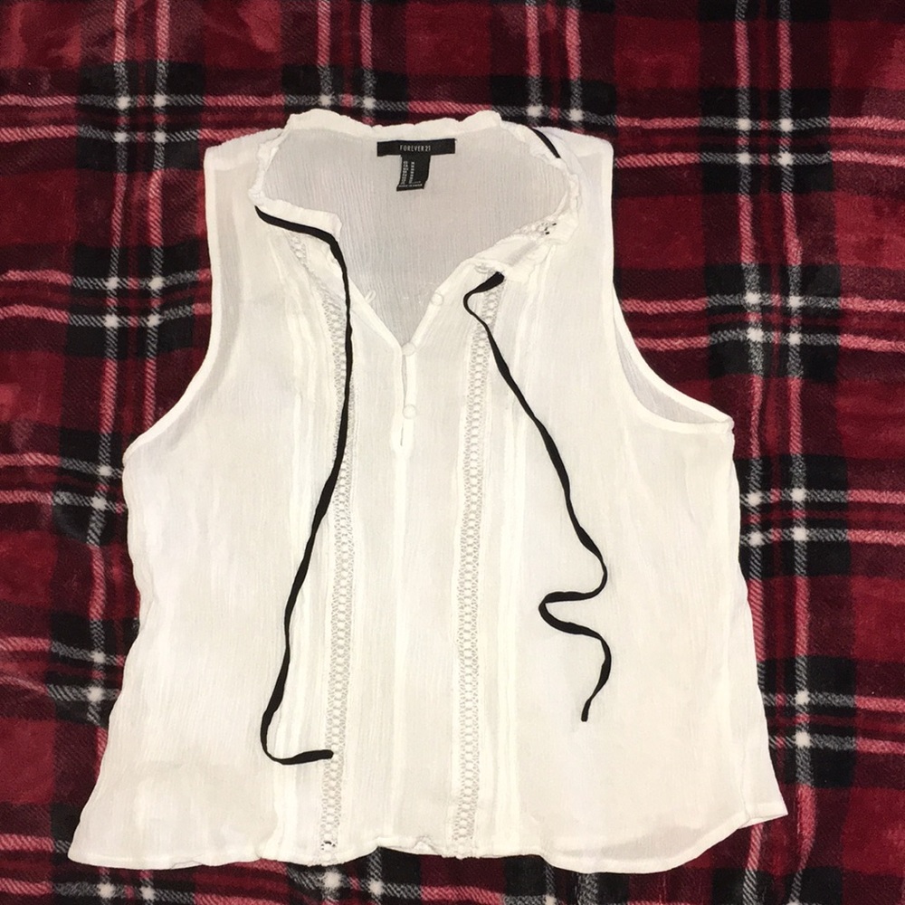 Forever 21 buttoned tank top